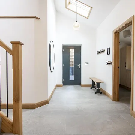 Canny Grouse Barn *