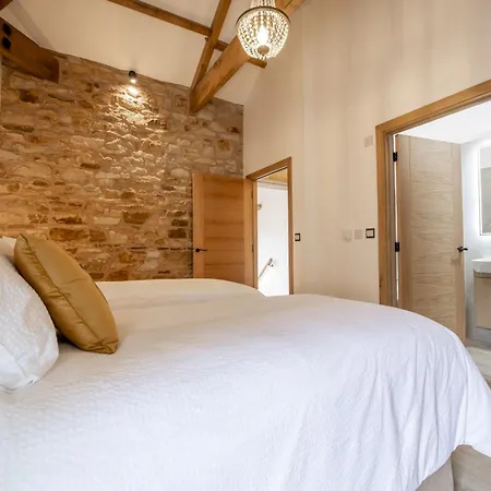 Canny Grouse Barn بيت للعطل