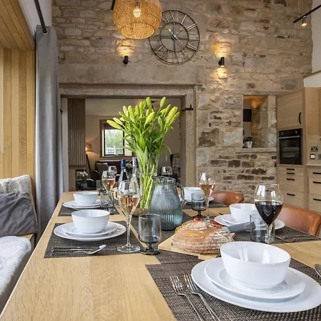 Canny Grouse Barn *