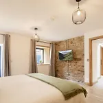Canny Grouse Barn *